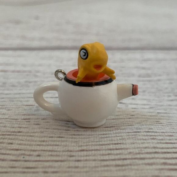 Hallmark Cat in the Hat Christmas Ornament with Fish in Teacup Dr Seuss 1999 - Picture 9 of 13